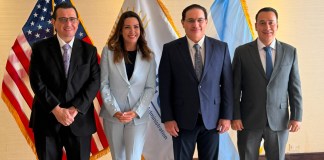 El fiscal García Luna y el ministro Villeda se reunireron con autoridades de EE. UU. para abordar avances contra el narcotráfico.
