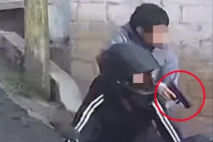 Video: Cámaras de seguridad captan a menores de edad realizando ataque armado en Santa Catarina Pinula