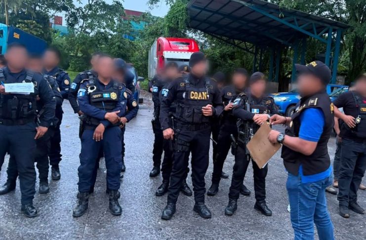 Hombre que presuntamente robaba mercadería en carretera y vaciaba cuentas de pilotos es detenido Hombre que presuntamente robaba mercadería en carretera y vaciaba cuentas de pilotos es detenido por PNC