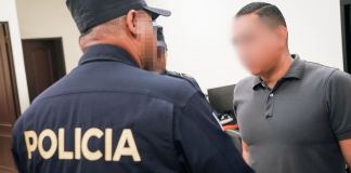 Detienen a fiscal auxiliar salvadoreño acusado de sobornar para obtener datos de un caso judicial El Salvador anunció la captura de José Adrián Solórzano Gutiérrez. Foto La Hora: FGR.