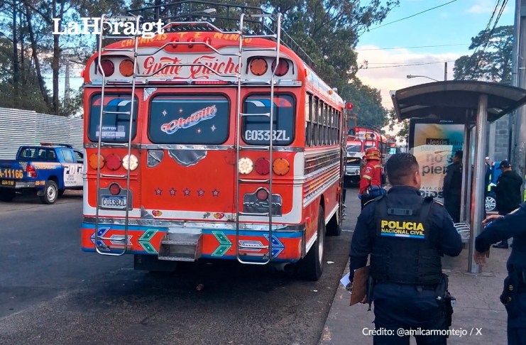 Ataque armado en zona 8 afecta circulación vehicular de calzada Atanasio Tzul y bulevar Liberación Hecho armado en zona 8 que resultó en un cierre vial que afectaría la circulación de la calzada Atanasio Tzul y el bulevar Liberación. Foto La Hora: Amílcar Montejo