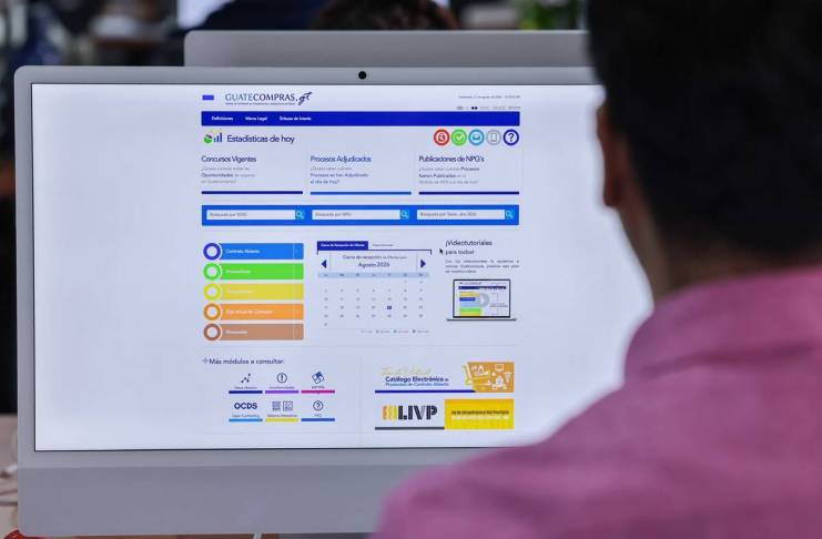 Minfin hace cambios y vuelve a abrir los portales para facilitar la transparencia. Foto La Hora: EFE