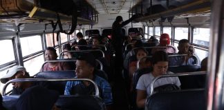 Estos transportistas serán exonerados temporalmente de la tasa de pasajeros por alza en combustibles