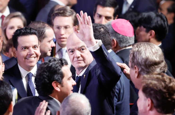 Aficionados al fútbol lanzan una petición para exigir la renuncia de Gianni Infantino y una reforma profunda de la FIFA tras la crisis por el fallido proyecto FIFA Forward Enterprise. Foto La Hora: EFE