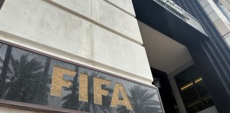 El francés Kevin Lamour, crítico con el proyecto de privatización del Mundial de fútbol, ha sido despedido de su puesto de director de operaciones de la FIFA. EFE/ Hugo García/Archivo
