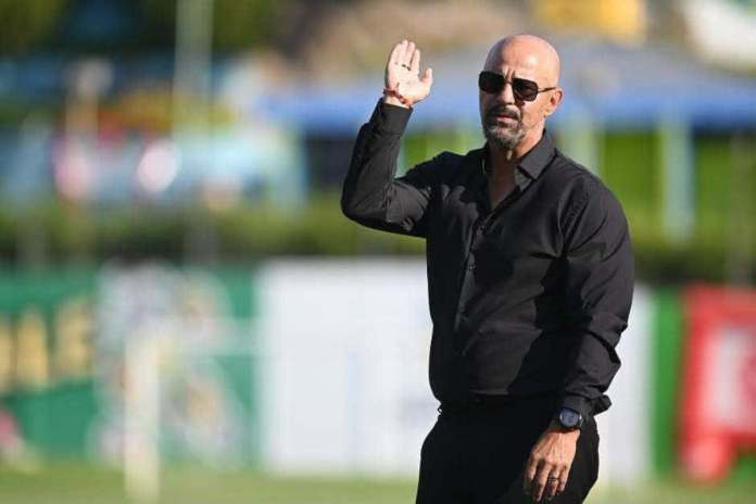 La salida del director técnico se dio a conocer este lunes. Foto La Hora: Terreno de Juego GT