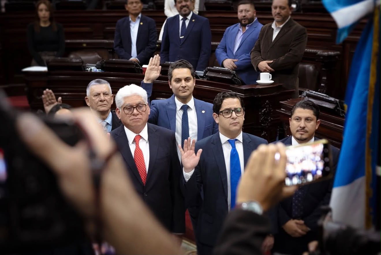 Gregorio "Goyo" Saavedra participó como comisionado electo por el Colegio de Abogados y Notarios de Guatemala (CANG) en la Comisión de Postulación para la elección de candidatos a magistrados del Tribunal Supremo Electoral.