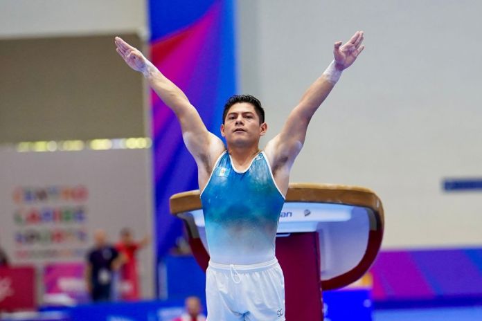 Gimnasta Jorge Vega tras su participación de salto en la gimnasia artística. Foto La Hora: COG