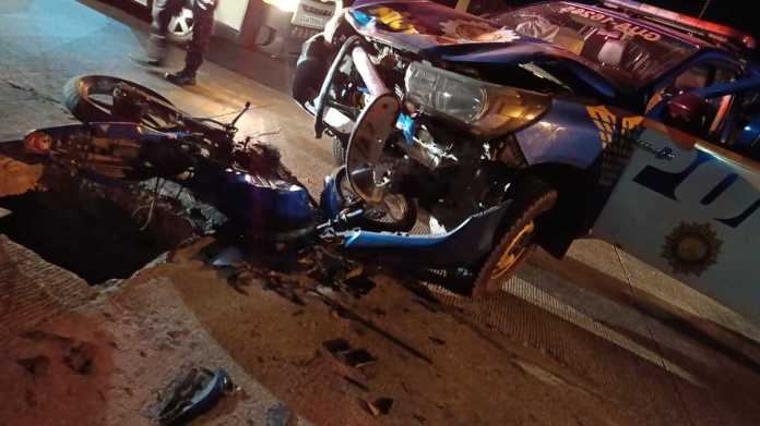 Presunto sicario del Barrio 18 fallece tras chocar con una patrulla de la PNC tras una persecución en Ciudad Quetzal.
