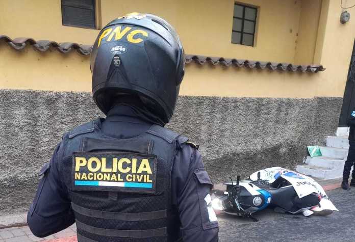 Un presunto sicario fue abatido y un menor remitido tras un ataque armado y una persecución policial.