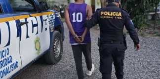 gentes de la PNC detuvieron a los dos hermanos tras una agresión con arma blanca registrada en Nueva Santa Rosa.