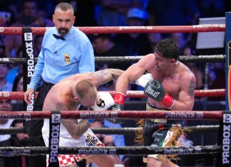 El mensaje de Luka Plantić tras caer ante Lester Martínez que sorprende después de una dura derrota Lester Martínez (d) de Guatemala se enfrenta a Luka Plantic de Croacia este sábado, en un pelea por el título mundial interino peso supermediano del Consejo Mundial de Boxeo (CMB) en el Galen Center en Los Ángeles (Estados Unidos). EFE/ Jordy Marsono
