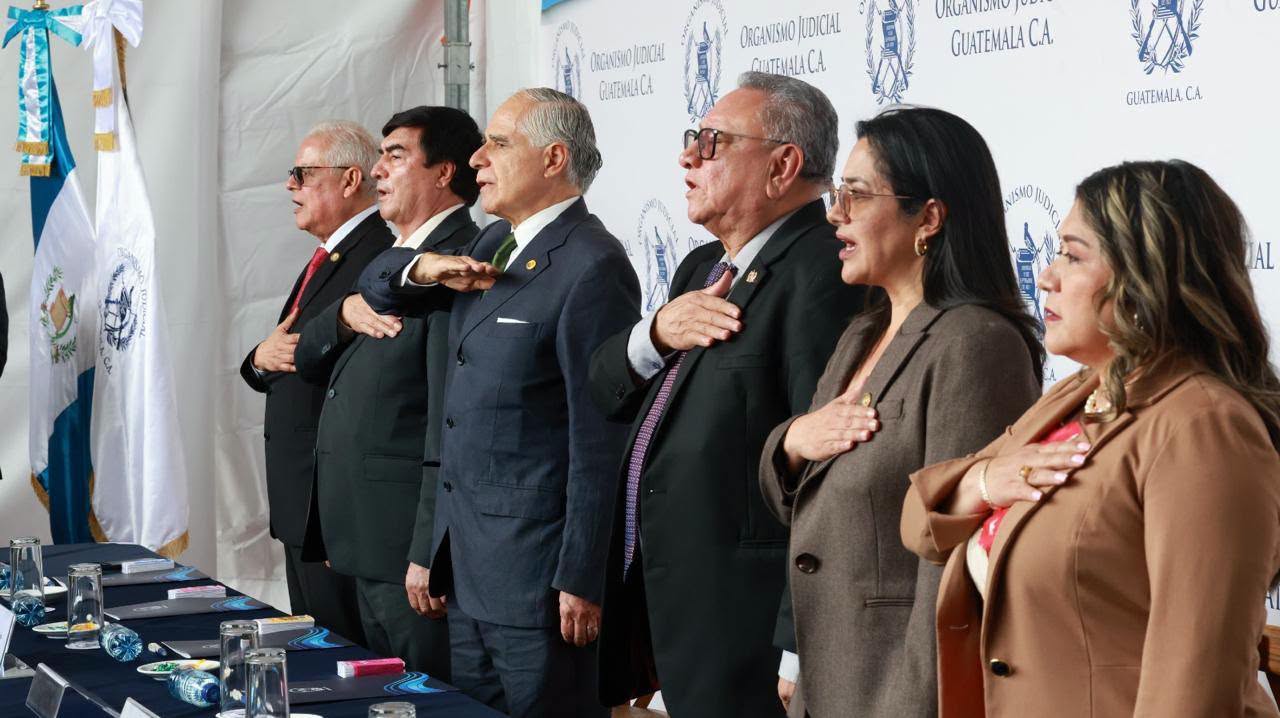 Magistrados de la Corte Suprema de Justicia participan en la inauguración del primer Museo del Organismo Judicial, instalado en la histórica Casa Mozárabe.