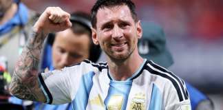 Lionel Messi, por medio de una emotiva publicación en sus redes sociales, anunció su retiro de la Selección de Argentina. Foto: EFE