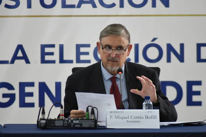 En la foto el padre Miquel Cortés de la URL