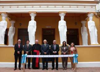 Magistrados de la Corte Suprema de Justicia durante la inauguración del primer Museo del Organismo Judicial, instalado en la histórica Casa Mozárabe, cuyo arrendamiento tendrá un costo de Q1.25 millones durante dos años.