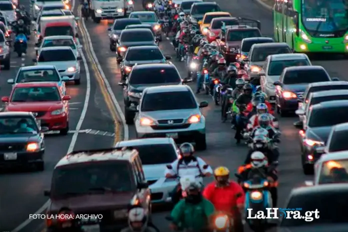 Oriente De carretera a El Salvador, los Próceres o Vista Hermosa hacia zonas 1, 9, 12 y 21 sin pasar por el Trébol. Arte La Hora: Alejandro Ramírez.