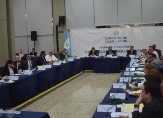 La carrera por dirigir la Contraloría se redujo a 39 aspirantes, incluyendo aliados de Vamos y Mazariegos.
