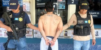 Dos pandilleros de la Mara 18 son expulsados de Guatemala tras ser capturados en la frontera con México PNC captura y expulsa a pandilleros del Barrio 18 en San Marcos. Foto: PNC