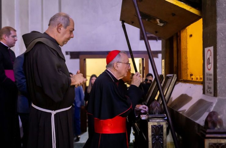 Abren tumba del Hermano Pedro ante visita de Pietro Parolin, Secretario de Estado del Vaticano Pietro Parolin Secretario de Estado del Vaticano