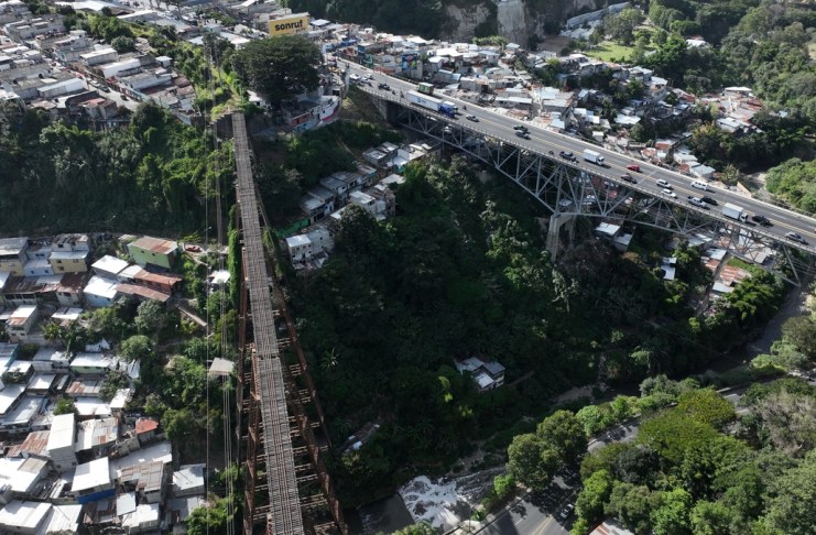 Puente Las Vacas, donde pasaba el ferrocarril, será desmontado para construir puente Chutbal