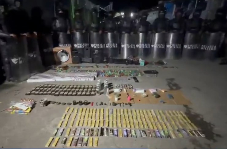 Una requisa realizada en la cárcel de "El Boquerón" dejó más de 300 objetos decomisados, entre ellos licor, drogas y hasta fuegos artificiales.