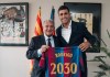 Rodri Hernández, con un contrato hasta junio de 2030, fue presentado como nuevo futbolista del FC Barcelona.