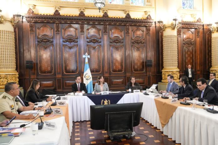 La Secretaría de Administración de Bienes Extinguidos donará al MP de García Luna tres vehículos y subastará 29 que "no les interesa conservar".