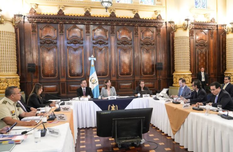 Senabed donará tres vehículos al Ministerio Público y autoriza subasta de otros 29 que «no está interesados en conservar» La Secretaría de Administración de Bienes Extinguidos donará al MP de García Luna tres vehículos y subastará 29 que "no les interesa conservar".