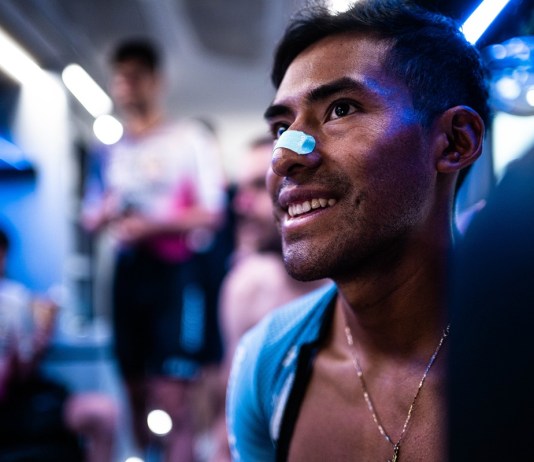 La caída de Sergio Chumil en la Vuelta a España desata análisis sobre la seguridad en el ciclismo Sergio Chumil, el ciclista guatemalteco que participaba en la Vuelta a España. Foto La Hora: Burgos Burpellet BH