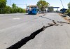 Carretera fracturada tras el terremoto de magnitud 7.7 en la provincia de Nusa Tenggara Oriental, Indonesia el pasado 15 de agosto.