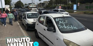 Taxistas marchan en caravana rumbo al Congreso en rechazo al alza de los combustibles Taxistas se movilizarán hacia el Congreso y plantean eliminar impuestos a los combustibles. Foto La Hora: José Orozco.