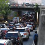 Alta carga vehicular en bulevar Liberación. Foto La Hora: José Orozco.