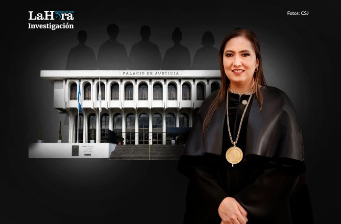 La presidenta de la Corte Suprema de Justicia y del Organismo Judicial, Claudia Paredes, durante una actividad institucional. La Hora investigó una llamada en la que se negocia una plaza dentro del OJ a cambio de dinero y se mencionan recomendaciones políticas.