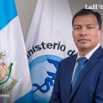 Juramentan a Carlos Santa Cruz como viceministro de Atención Primaria en Salud. Foto La Hora: MSPAS.