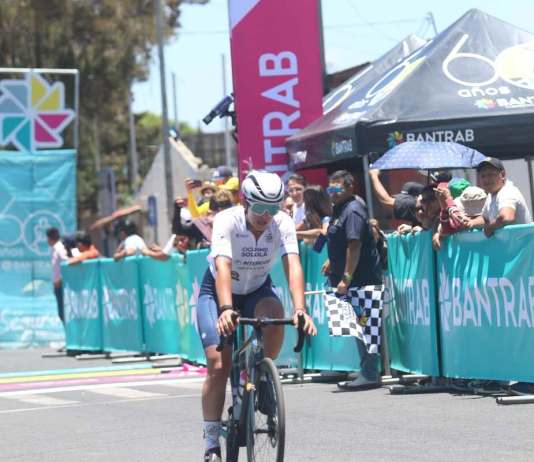 La colombiana Angie Londoño, del equipo Asociación de Sololá, fue la ganadora de la primera etapa de la Vuelta Ciclística Femenina a Guatemala.