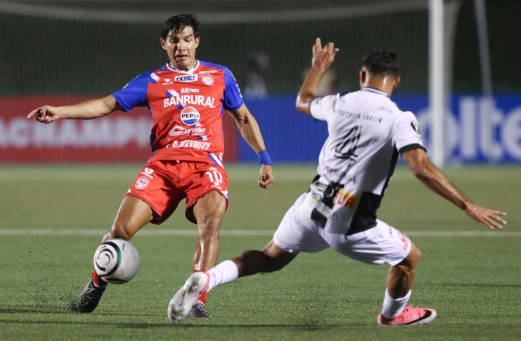 Xelajú MC enfrenta a Luis Ángel Firpo de El Salvador por un lugar en los cuartos de final de la Copa Centroamericana 2026.