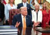 Veinticinco estados rechazan los aranceles para 60 economías, demandan al presidente Donald Trump y califican la medida indiscriminada. Foto La Hora: EFE