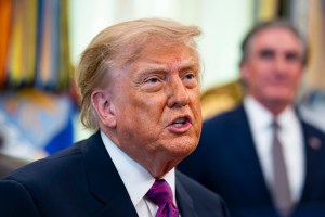 Administración Trump intensifica las restricciones migratorias y endurece requisitos para ingresar a EE. UU