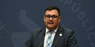 Suriano asegura que “solo atenderán exigencias legales” tras bloqueos en el km 37 ruta al Pacífico El CIV sostendrá una reunión con transportistas para levantar el bloqueo en el km 37 de la CA-9, advirtiendo que solo se cumplirán exigencias "dentro de la ley".