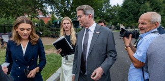 Gobierno de Trump recomprará bonos ante una subida histórica de su deuda que asciende a USD 40 billones El secretario del Tesoro de Estados Unidos, Scott Bessent, dijo este jueves que Washington aumentará aún más su recompra de deuda nacional. Foto La Hora: EFE