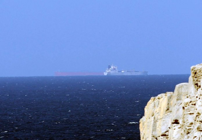 Irán condicionó la reapertura del estrecho de Ormuz al cumplimiento de seis exigencias.