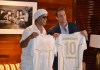 El astro brasileño Ronaldinho, a sus 46 años, sale del retiro para jugar con el Ravenna de la Serie C de Italia.