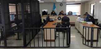 Dinero y celos, los supuestos motivos que habrían llevado a un hijo a dar muerte a su madre y sobrino El Tribunal Noveno de Sentencia Penal desarrolla juicio en contra de una persona acusada da dar muerte a su madre y sobrino, supuestamente por un interes dinerario y celos. Foto La Hora: Sergio Osegueda