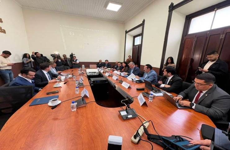 La viceministra de Finanzas, Patricia Joachín, pide una mesa técnica para discutir la creación de un fondo de compensación. Foto: La Hora / Roberto Cordón