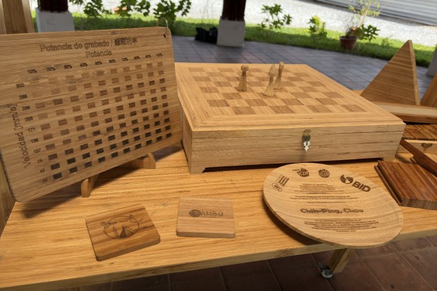 El bamb&uacute; que se transforma en tablas, muebles y una nueva oportunidad para productores. Foto La Hora: Jose Orozco.
