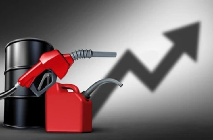 Tensión en Oriente Medio mantiene presión sobre combustibles.