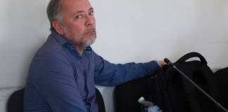 Acusado de utilizar ONG para estafar a contratistas y municipalidades enfrenta juicio por tres delitos El Tribunal Décimo de Sentencia Penal inició juicio contra una persona acusada de estafa y lavado de dinero al supuestamente usar una ONG para engañar constructores y municipalidades. Foto La Hora: Daniel Ramírez
