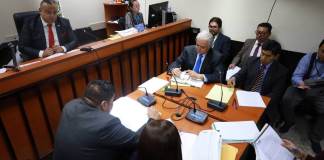 El Juzgado Segundo Penal inició la audiencia de etapa intermedia por el caso de la compra de un edificio para el MP ubicado en la zona 5. Foto La Hora: Daniel Ramírez