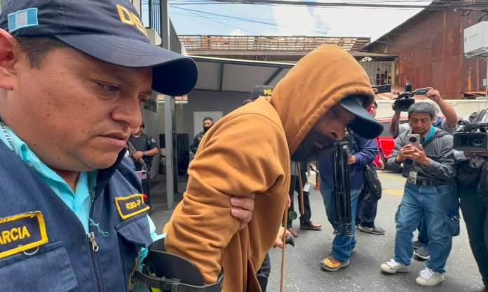 El Juzgado de Turno dictó falta de mérito a favor del supuesto líder de "Los Taxistas del Viejo" señalado de otro delito. Foto La Hora: Daniel Ramírez